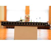 Netgear FS116 ProSafe 16-Port Fast Ethernet 10/100Mbps Desktop Switch NUOVO