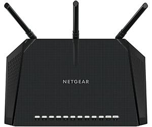 Netgear R6400 Router WiFi Nighthawk, Dual Band AC1750, Sicurezza Informatica Armor per lo smart working, 4 porte Gigabit