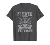 Never Underestimate an Old Man Who Is A Veteran Soldati Maglietta