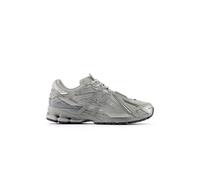 New Balance Scarpe 1906A Uomo Concrete/Silver Metallic 40,40 1/2,41 1/2,42,42 1/2,43,44,44 1/2,45,45 1/2,46 1/2