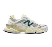 New Balance 9060 Sneakers Unisex, bianco/verde, 10.5 Women/9 Men