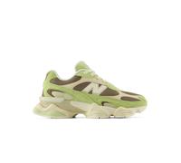 New Balance Unisex 9060R in Verde/Marrone, Pelle Scamosciata/Rete, Taglia 41.5