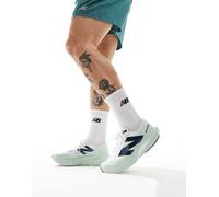 New Balance FuelCell Rebel v4 - uomo - verde