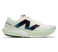 New Balance Sneaker Fuelcell Rebel V4