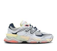 New Balance Sneakers Uomo 9060, 12