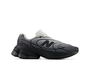 New Balance Unisex 5030 in Nero/Bianco, Sintetica, Taglia 43