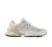 New Balance Unisex 9060 in Bianco/Grigio/Beige, Pelle Scamosciata/Rete, Taglia 40