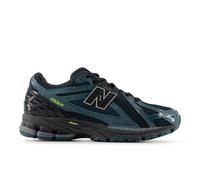 New Balance Unisex U1906R in Verde/Nero, Sintetica, Taglia 42