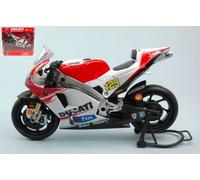 New Ray NY57733 DUCATI DESMOSEDICI A.IANNONE N.29 MOTO GP 2015 1:12 Modellino