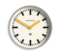Newgate® Luggage Orologio da parete in metallo - Orologio da stazione - Ufficio/Cucina - Orologio rotondo - Orologio retrò - Orologio in metallo - Cassa zincata/Lancette Giallo