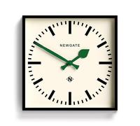 Newgate® Number Five orologio da parete | Orologio quadrato moderno di ispirazione retrò | 40cm | Nero con lancette verdi | Stile metà secolo per cucina, soggiorno o ufficio