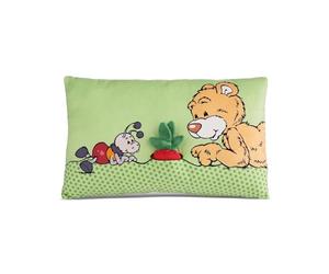 NICI cuscino di peluche orso Milo con ravanello 2-D - Soffice cuscino di peluche con orsetto per bambine, bambini e neonati, Cuscino rettangolare di peluche, 43 x 25cm - 49449