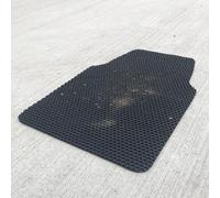 Nicoman Tappetino Universale per Auto Esagonale, Antiscivolo, Resistente, Impermeabile, Facile da Pulire, Colore Nero, Lato conducente, Piccolo, 1 Pezzo