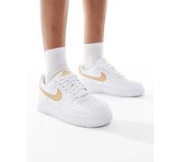 Nike Sportswear Sneaker bassa 'Air Force 1 '07 Better' oro / bianco Donna Nike Sportswear 42