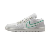 Nike Air Jordan 1 Low Se Women's Shoes, Scarpe da Ginnastica Donna, Grigio Fumo Chiaro Puro Platino Grigio Fumo Chiaro Bianco, 43.5 EU