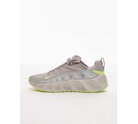 Nike - Ava Rover - Sneakers grigie e gialle-Marrone MW 11.5