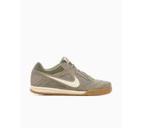 Nike Gato