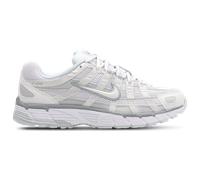 Nike - P-6000 - Sneakers unisex bianche e argento-Bianco WM 8