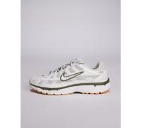Nike - P-6000 - Sneakers bianco sporco e kaki-Marrone WM 5.5