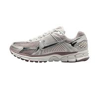 Nike Scarpe da corsa Zoom Vomero 5 da donna, 8