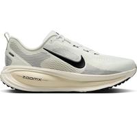 Nike Sneaker da Uomo Vomero 18, Summit Bianco/Nero/Latte di Cocco, 13