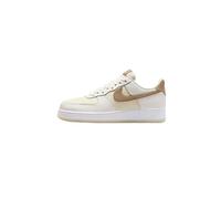 NIKE Sportswear - Sneakers Air Force 1 '07 LV8 in Sintetico, Marrone Chiaro-Bianco-Marrone (9)