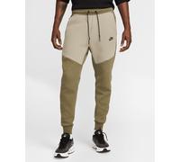 Nike Sportswear Pantaloni 'TCH FLC' oliva / verde chiaro, Taglia 31-32