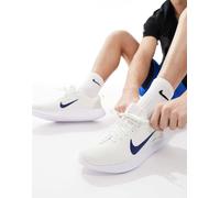 Nike Training - Flex Experience RN 12 - Sneakers bianco sporco MW 7