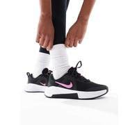 Nike Training - MC 3 - Sneakers nere e rosa-Nero WM 6