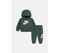 NIKE TUTA CLUB - VERDE - 66L135-F1J