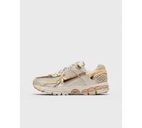 Nike WMNS ZOOM VOMERO 5 CHROME women Lowtop gold|white in taglia:40,5