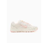 Nike Women's P-6000