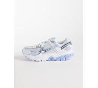 Nike Zoom Vomero 5 sneakers in argento metallizzato e blu-Oro 40