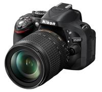 Nikon D5200 Fotocamera Digitale SLR, 24.1 Megapixel, Display TFT da 7.6 cm (3 Pollici), Full HD, HDMI, kit incl. Obiettivo AF-S DX 18-105 mm VR, Colore Nero [Versione EU]