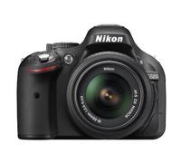Nikon D5200 Fotocamera Digitale SLR, 24.1 Megapixel, Display TFT da 7.6 cm (3 Pollici), Full HD, HDMI, Kit incluso Obiettivo AF-S DX 18-55 mm II, Colore Nero [Versione EU]