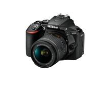 Nikon D5600 + AF-P DX 18-55 mm VR + Kit fotocamera reflex SD da 8 GB 24,2 MP CMOS 6000 x 4000 pixel Nero - Nouvo