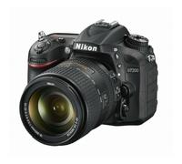Nikon D7200 + Af-S 18-300Mm F3.5-6.3G Ed Vr Dx