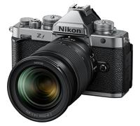 Nikon Z f argento + NIKKOR Z 24-70mm f/4.0 S + free leather promo case | ✅ Garanzia di 5 anni