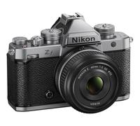 Nikon Z f + Nikkor Z 40 mm f/2,0 SE argento