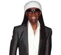 Nile Rodgers (Grey Suit) Ritaglio di buddy a metà corpo