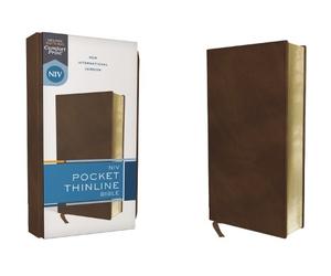 NIV, Pocket Thinline Bible, Leathersoft, Brown, Red Lette (Rilegato in ecopelle)