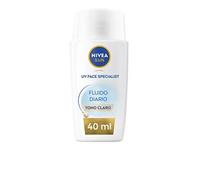 NIVEA SUN Fluido Diario con Colore FPS 50+40 ml, crema solare viso con acido ialuronico, licocalcón A e niacinamide, crema solare viso ultra leggera, protezione solare con effetto opaco, tono chiaro