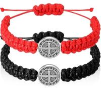 NJIEzhao Bracciale in Corda Intrecciata 2 pezzi braccialetti con medaglia di San Benedetto cattolico regolabili cordino nero e rosso gioielli religiosi regali for uomo donna(Black and red String)