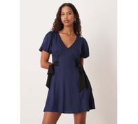 Nobody's Child - Remi - Vestito corto blu con scollo a V e maniche a sbuffo con fiocco laterale-Blu navy 42