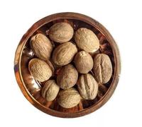 Noce moscata intera / Jayfal Uno dei Masala/spezie indiani che rendono il tuo...