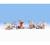 Noch 15832 - Modellismo Ferroviario, Figurine in birreria