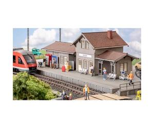 Noch® Personaggi tematici marciapiede, con Viaggiatore, H0 Figure per modellismo, Accessori Scala 1:87
