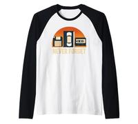 Non Dimenticare mai la Nostalgia della Cassetta VHS Floppy retrò Tech Maglia con Maniche Raglan
