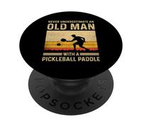 Non sottovalutare mai un vecchio con una pagaia da pickleball PopSockets PopGrip Adesivo