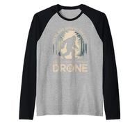 Not All Who Wander Funny Bigfoot Drone Foresta Parodia Sarcasmo Maglia con Maniche Raglan